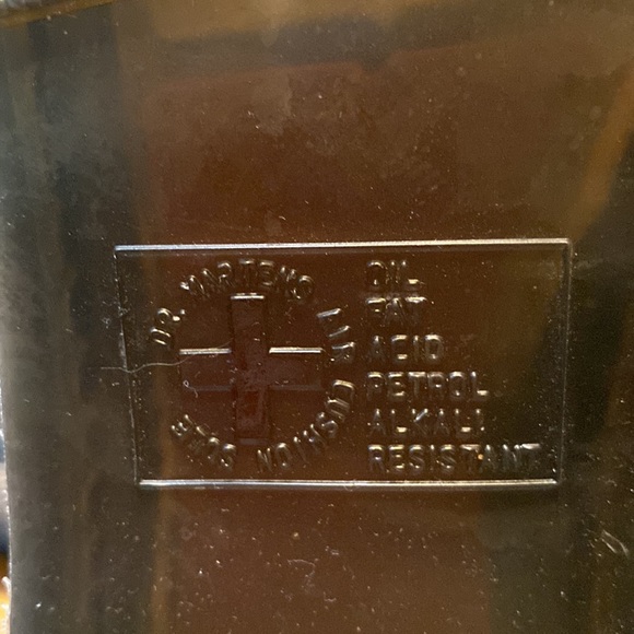 Dr Martens Boots Size 9 - Picture 5 of 7